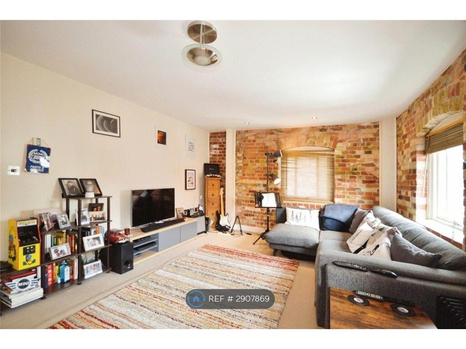 Property photo 3 of 13