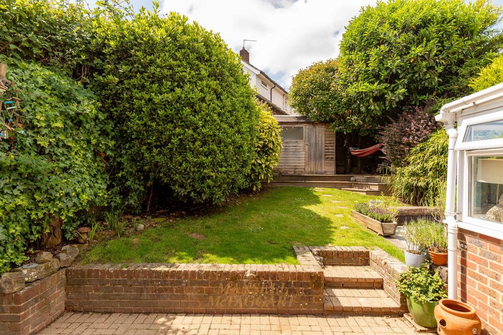 Property photo 2 of 22