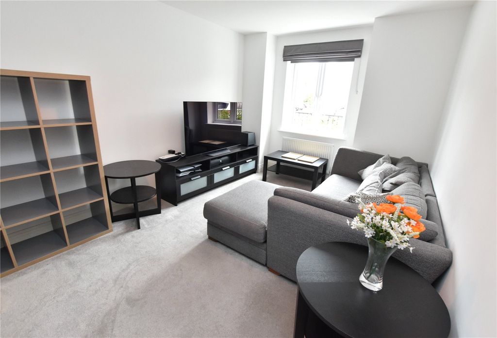 Property photo 2 of 13 Picture No. 03