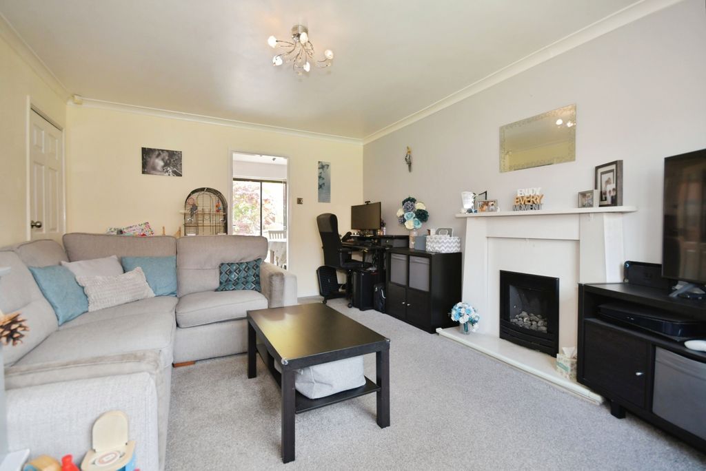 Property photo 2 of 15 Pbox-Img.Jpg
