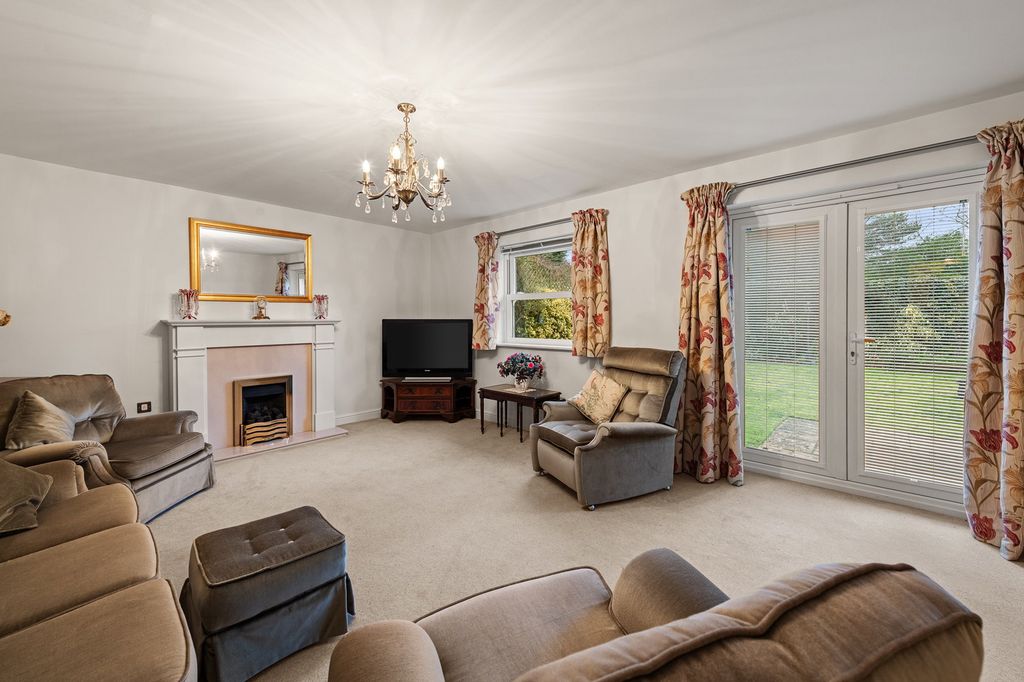 Property photo 2 of 24