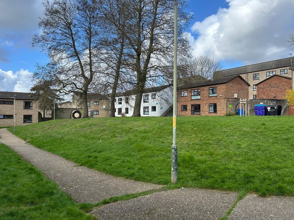 Property photo 2 of 4