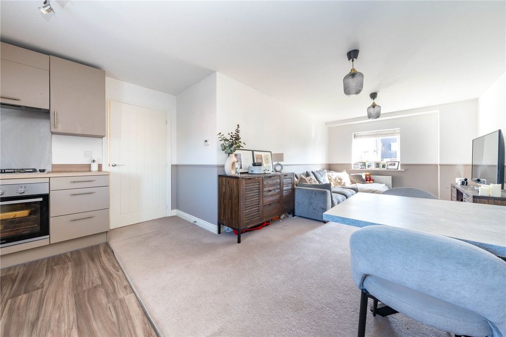 Property photo 2 of 13 Picture No. 08