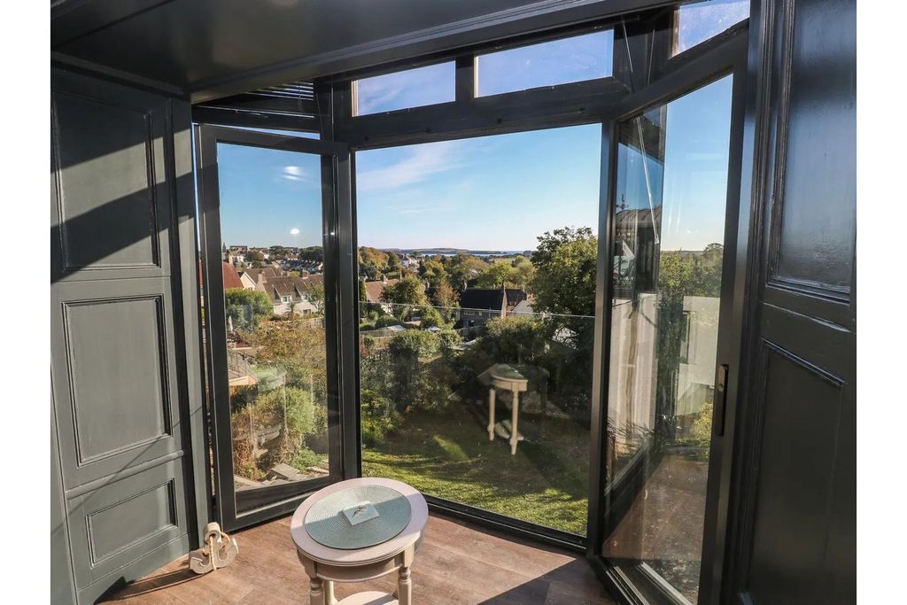 Additional image 10 of 3 bed flat for saleNarberth Road, Tenby SA70