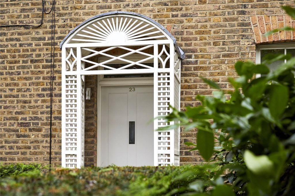 Property photo 3 of 21 Picture No. 23