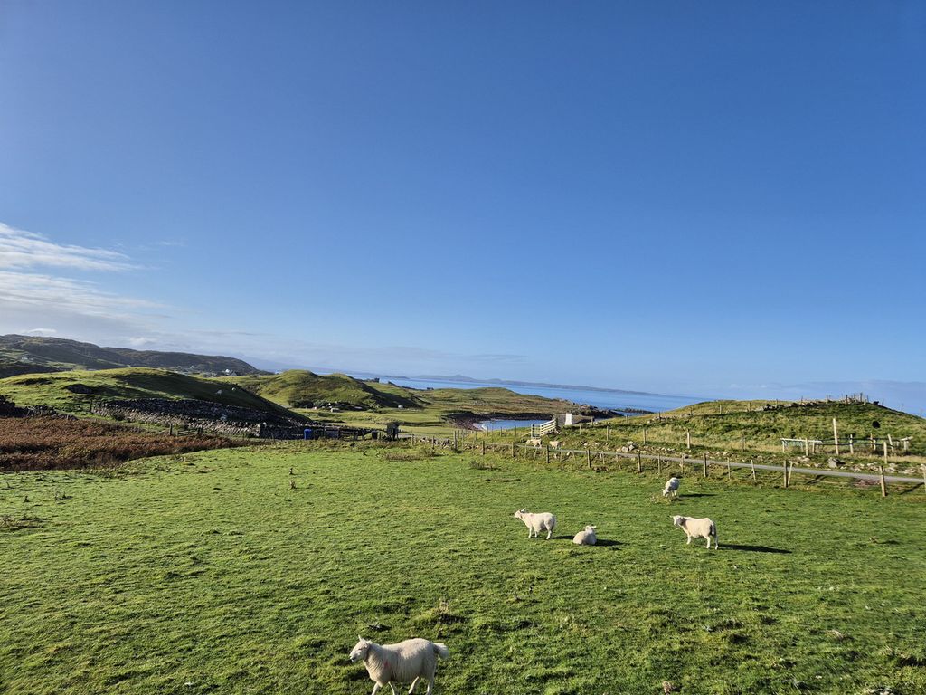 Property photo 2 of 18