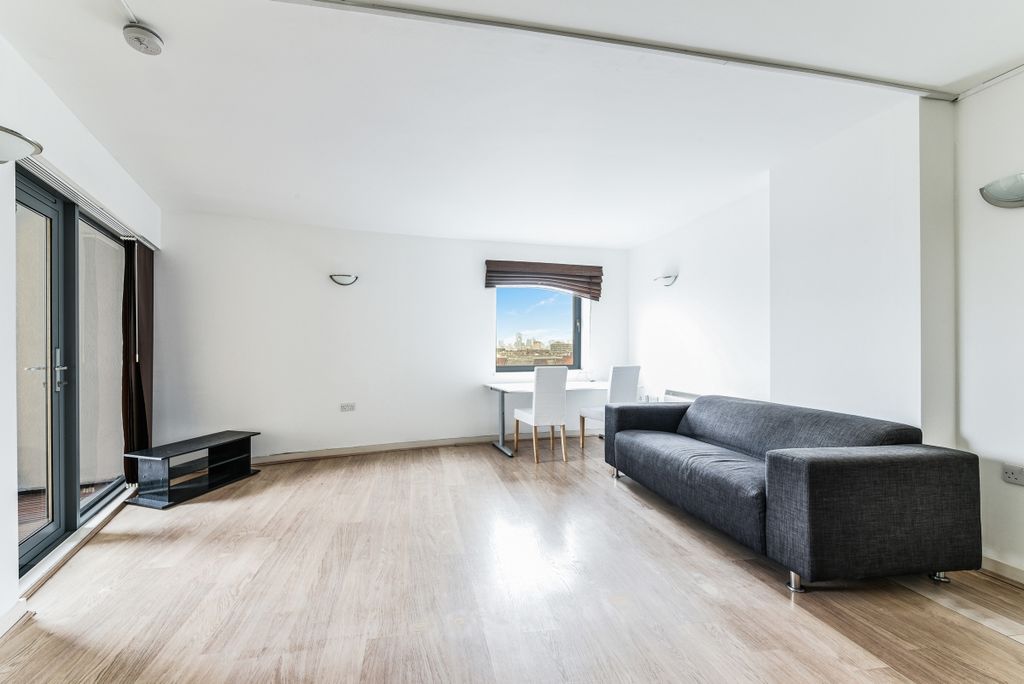 Property photo 3 of 14 Washington Buildi...
