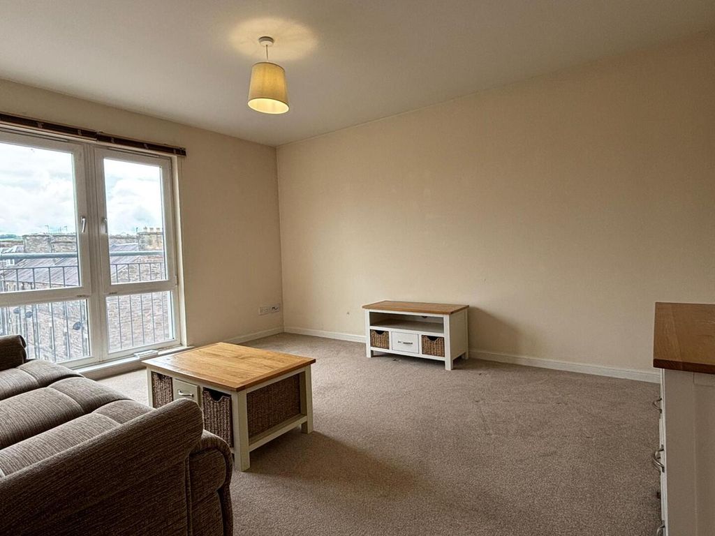 Property photo 3 of 19 Living Room