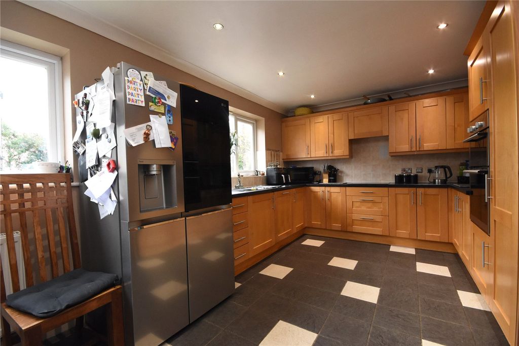 Property photo 3 of 27 Picture No. 55