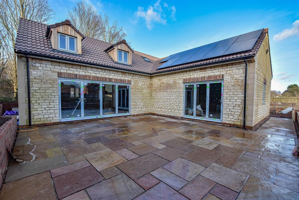 Property photo 1 of 7 Cp4_4700-2.Jpg