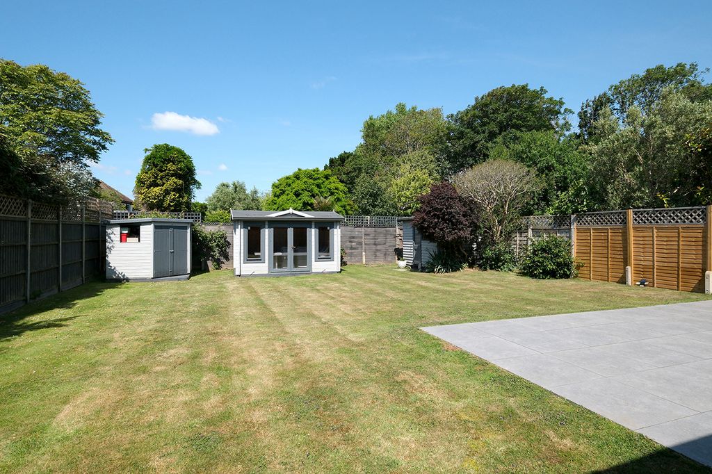 Property photo 2 of 19