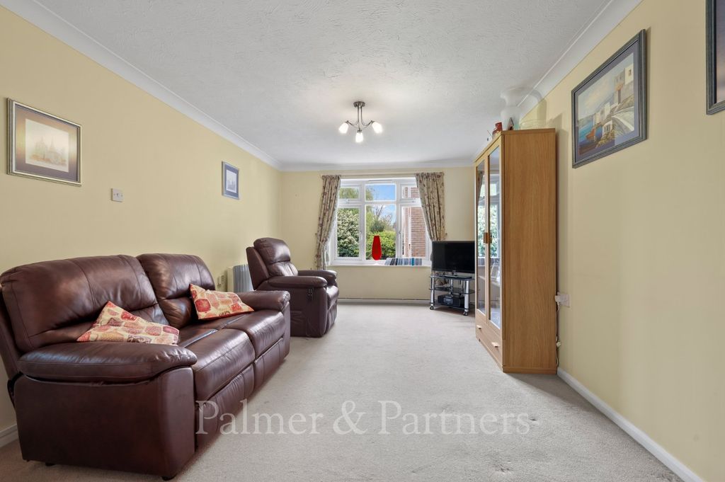 Property photo 2 of 6 Picture No. 01