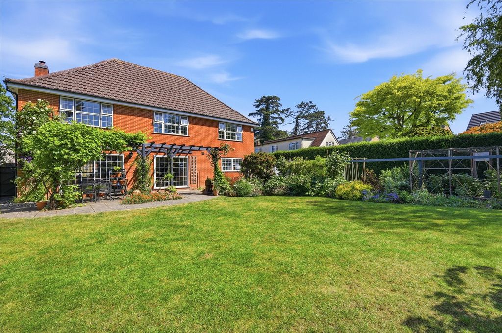 Property photo 2 of 30 Picture No. 37