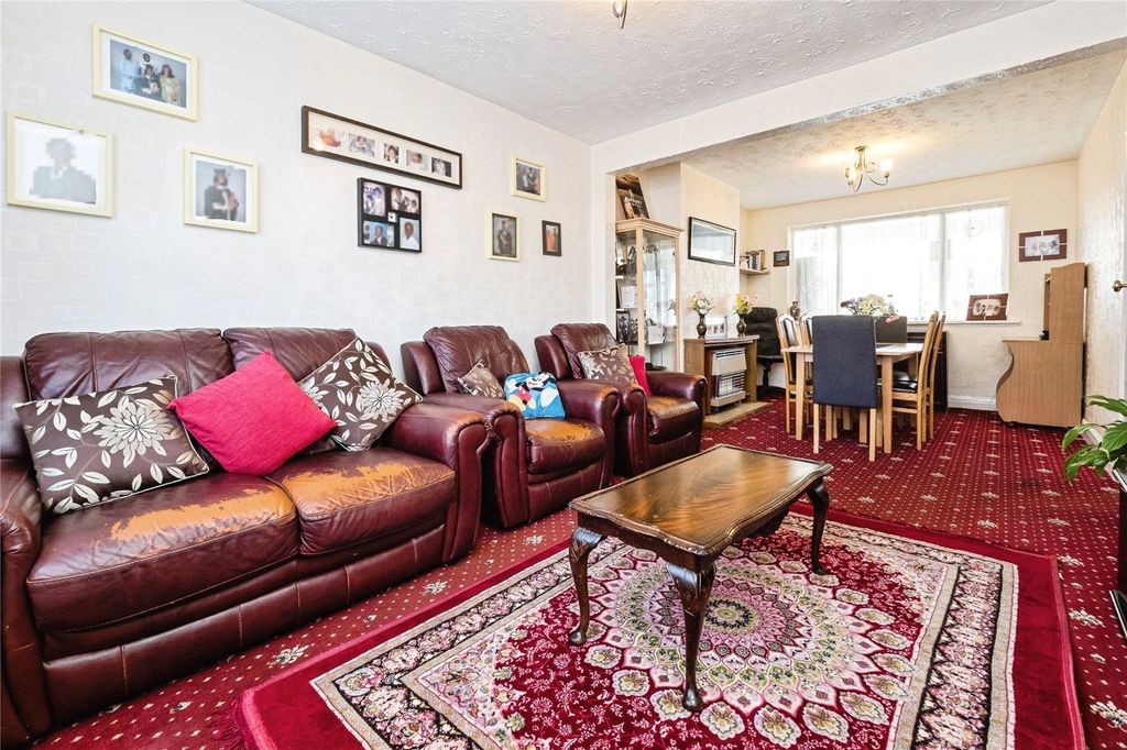 Property photo 3 of 15 Picture No. 05