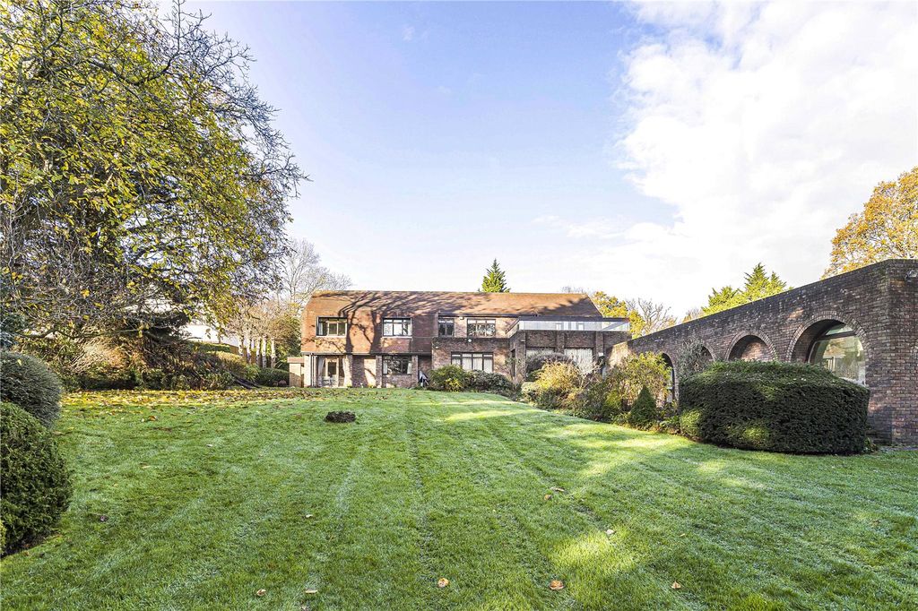 Property photo 2 of 18 Picture No. 29