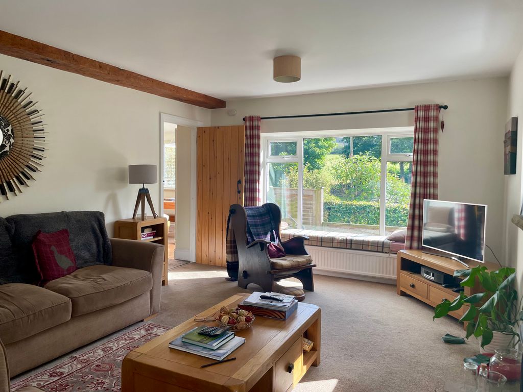 Property photo 2 of 21