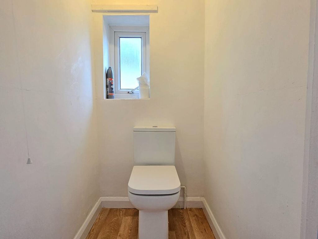 Property photo 3 of 15 WC