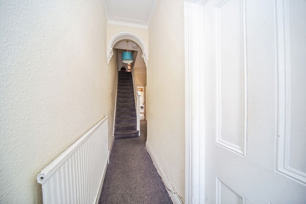 Property photo 2 of 13 Pbox-Img.Jpg