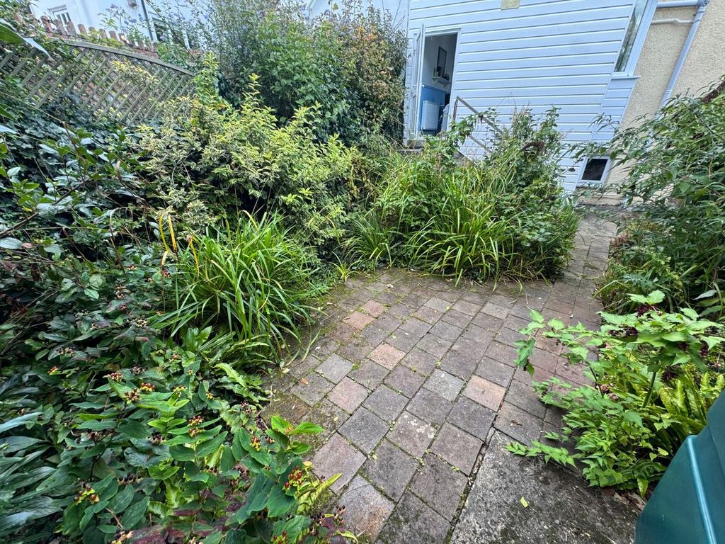 Property photo 3 of 36