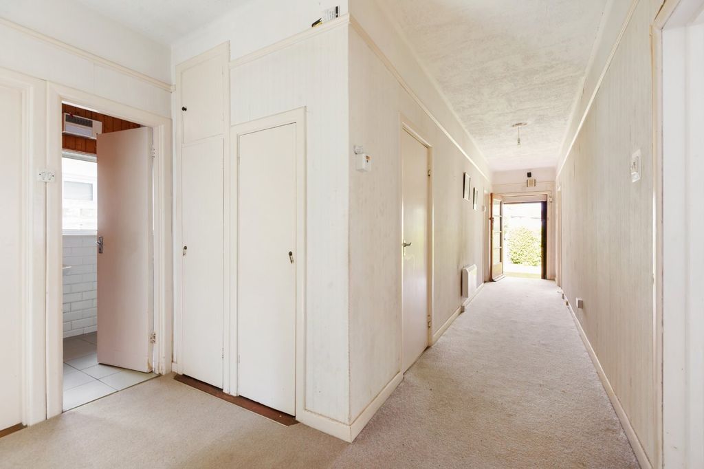 Property photo 3 of 13 Picture No. 14