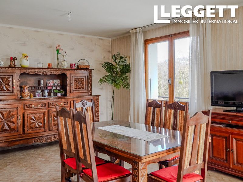 Property photo 2 of 10