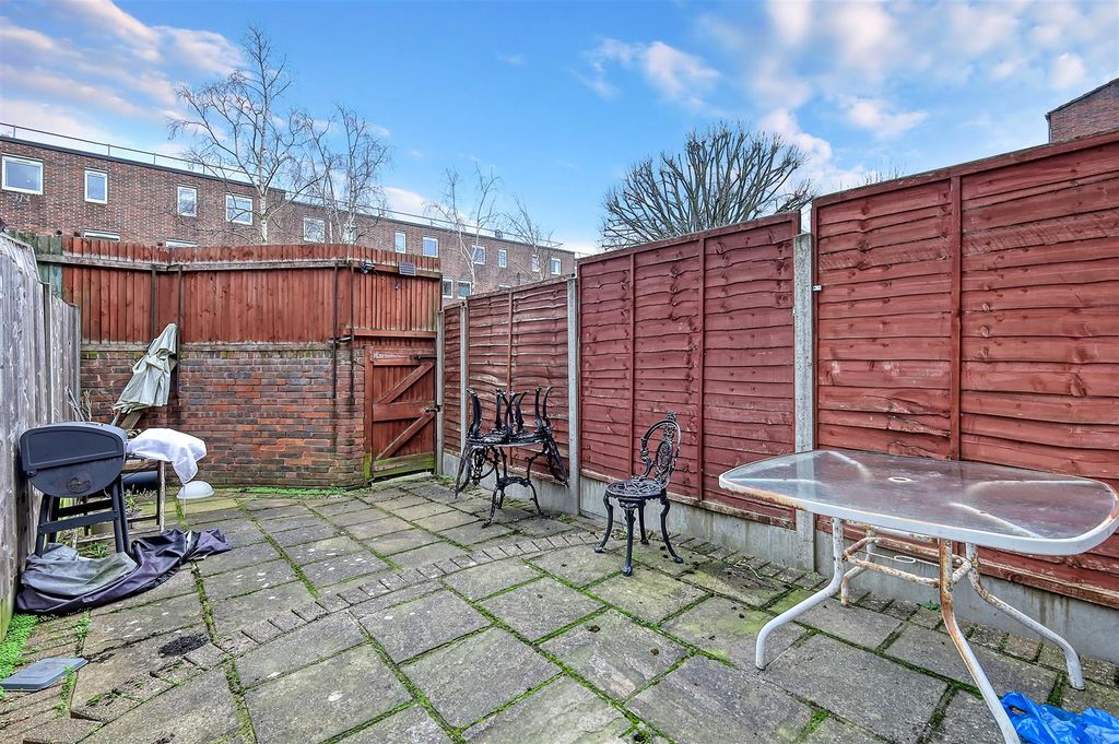 Property photo 2 of 13 3