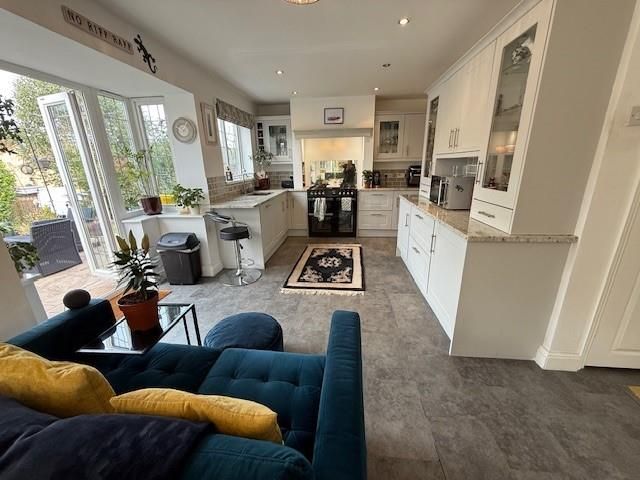 Property photo 3 of 25 5.Jpg