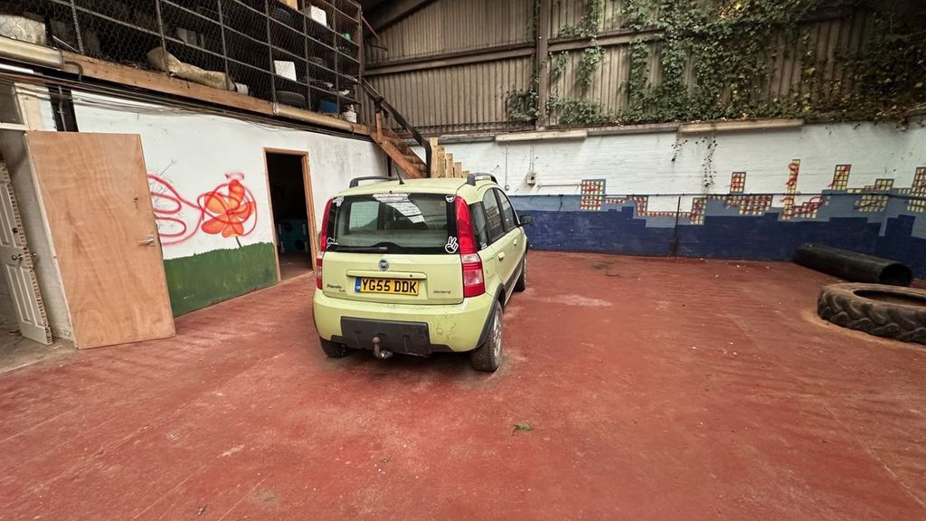 Property photo 3 of 7