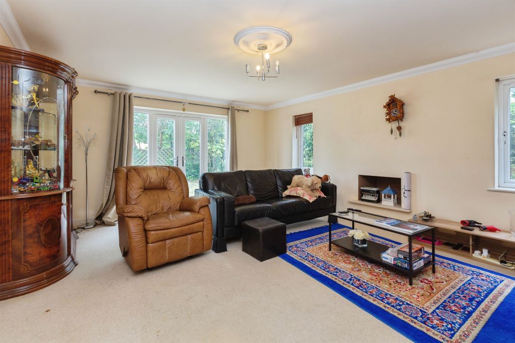 Property photo 3 of 32