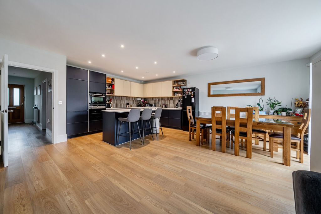 Additional image 4 of 4 bed detached house for saleNightingale View, Fleet GU51
