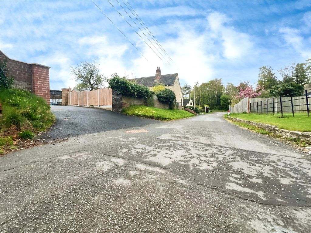 Property photo 2 of 16 Front