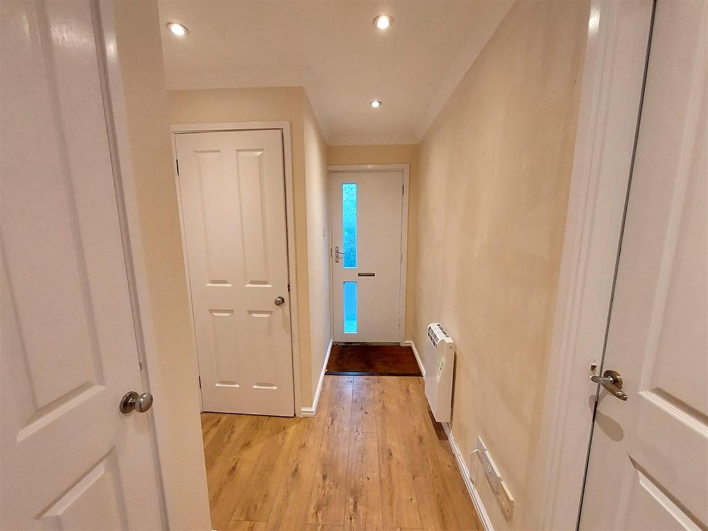 Property photo 2 of 7 1_16999780415798.Jpg