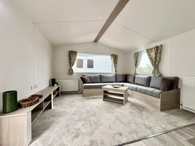 Property photo 1 of 7 - Atlas Fanfare For Sale