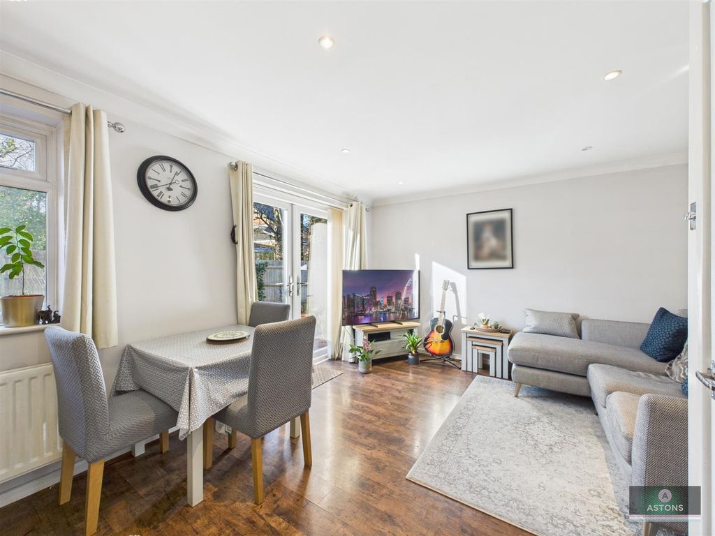 Property photo 2 of 20 Cam04622G0-Pr0139-Still013.Jpg