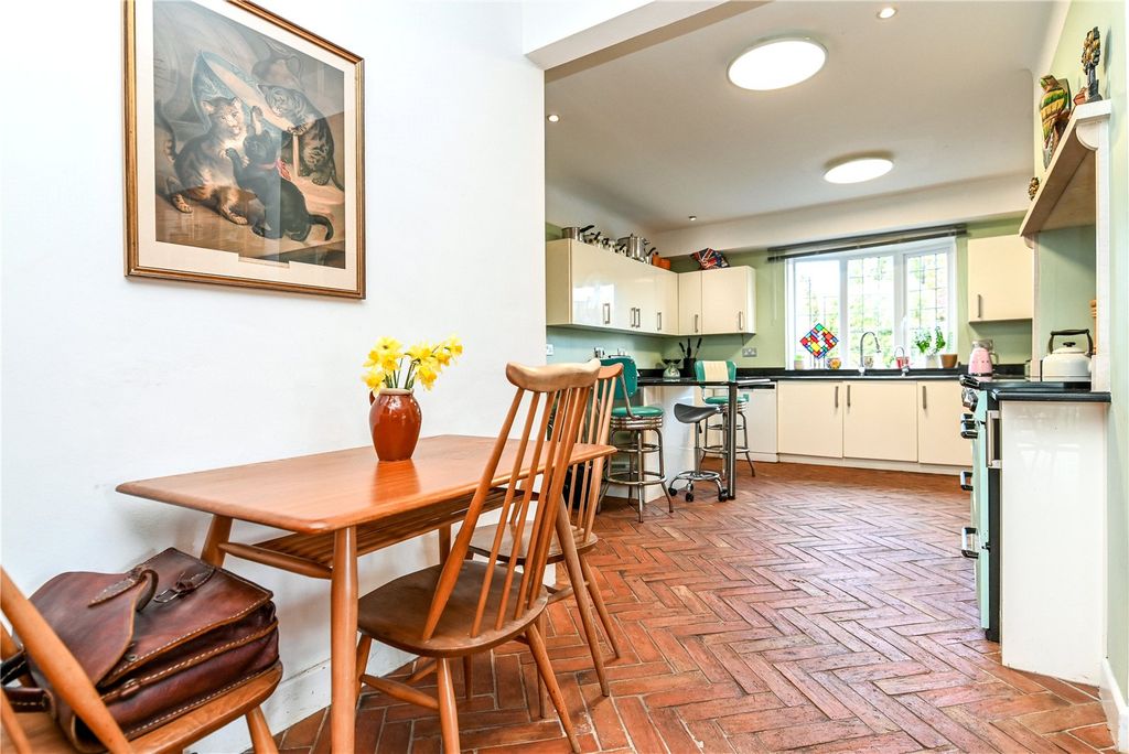 Property photo 3 of 52 Picture No. 07