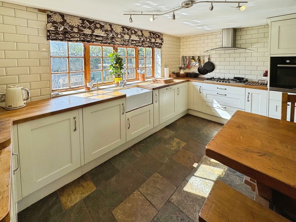 Property photo 3 of 22 Photo 17