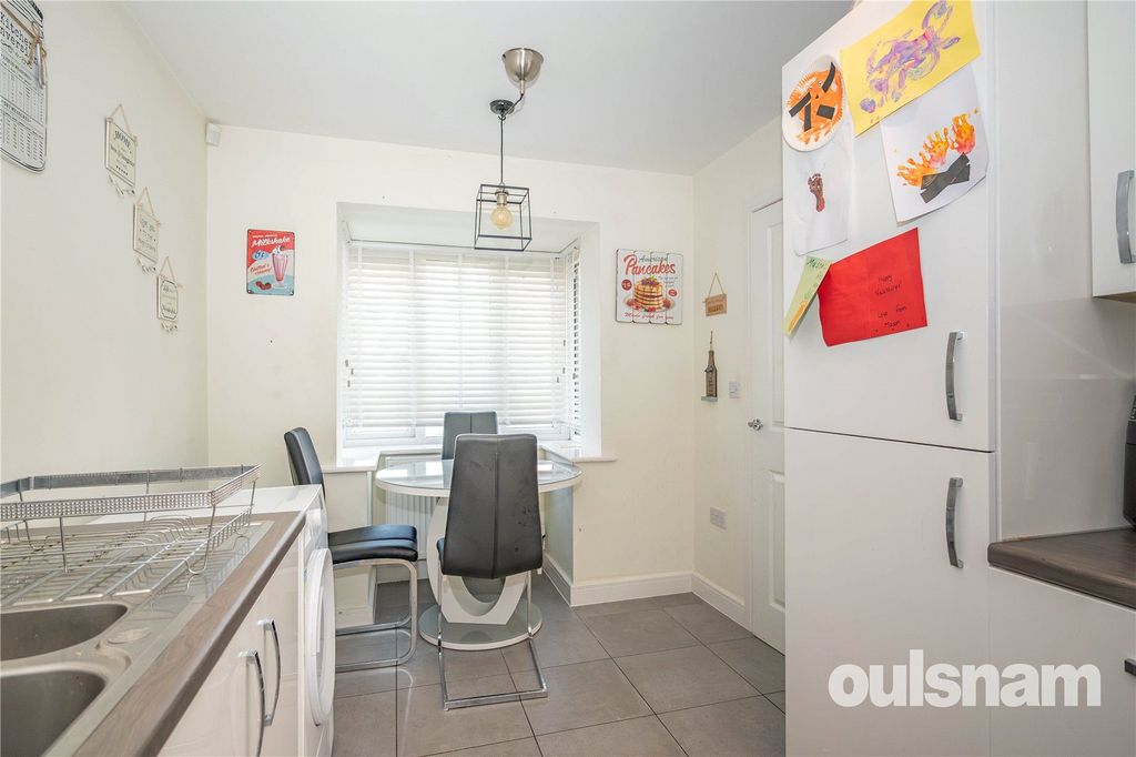 Property photo 3 of 21 Picture No. 11