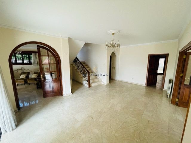 Property photo 3 of 30