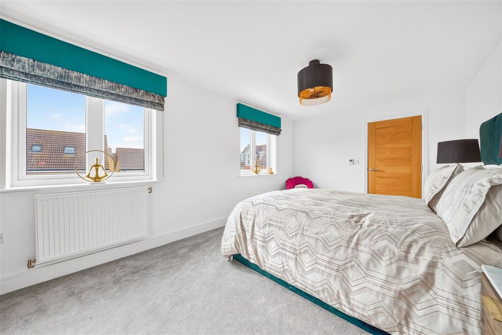 Property photo 2 of 36 24.Jpg