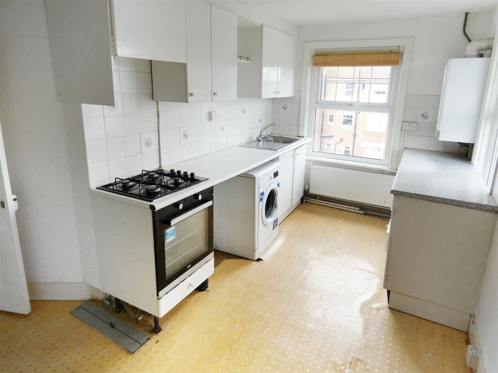 Additional image 9 of 3 bed flat for saleSouth Terrace, Littlehampton BN17