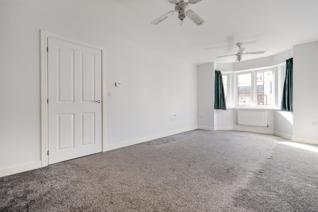 Property photo 2 of 11 Picture No. 11