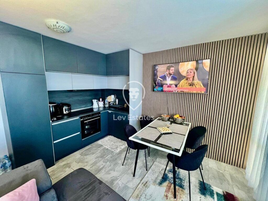Property photo 3 of 16