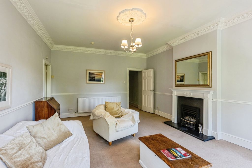 Property photo 3 of 9 Pbox-Img.Jpg