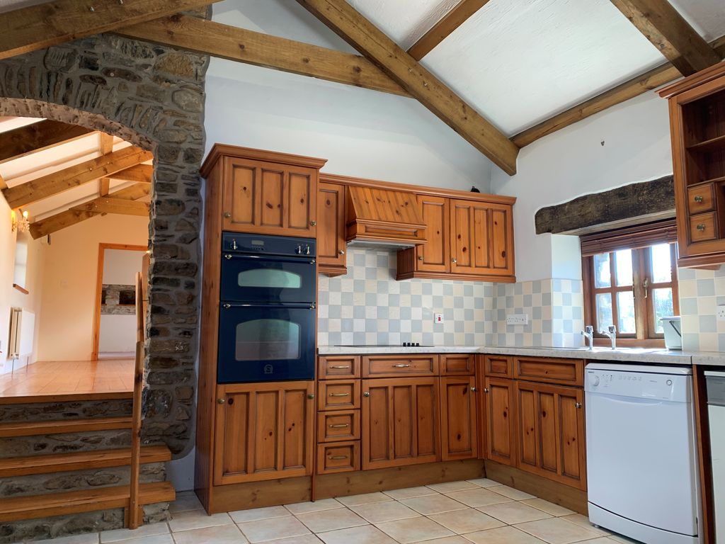 Property photo 3 of 17 Photo 37