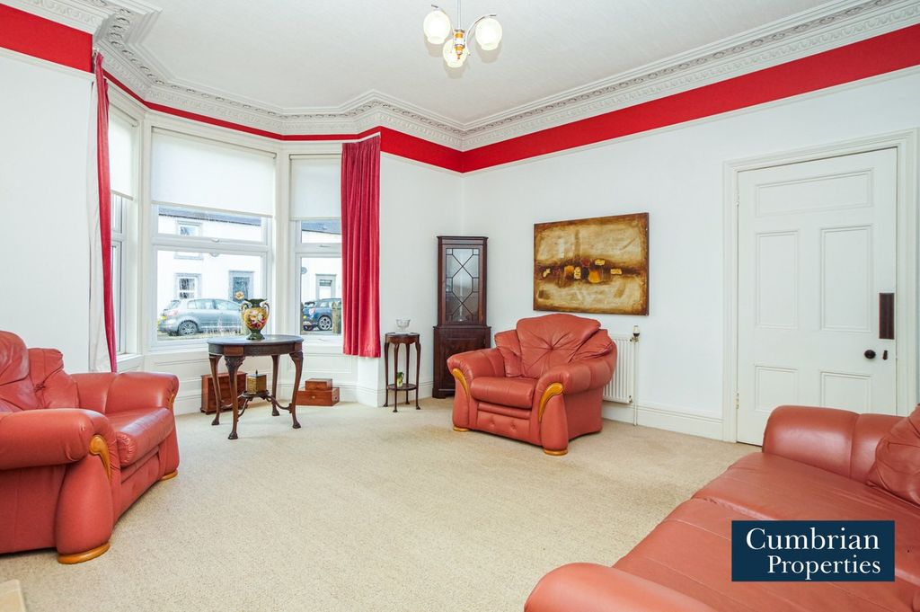 Property photo 2 of 29 Lounge