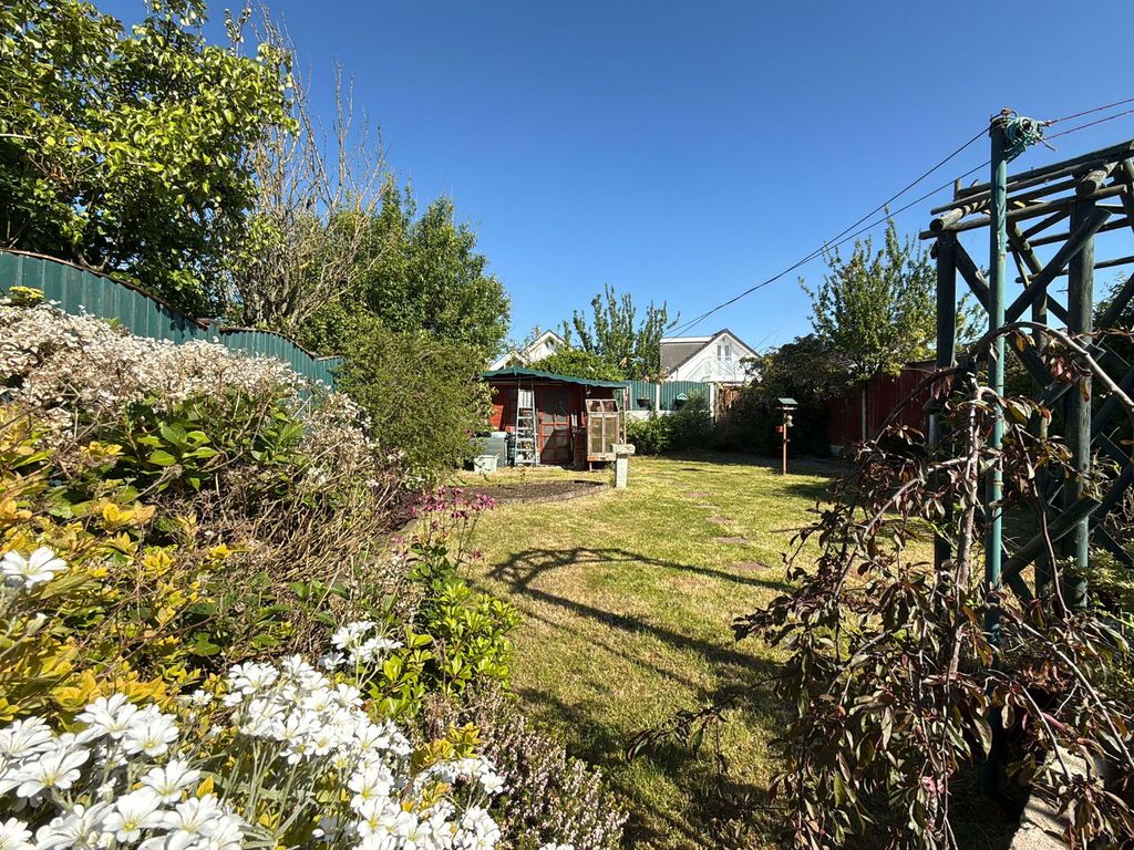 Property photo 3 of 15