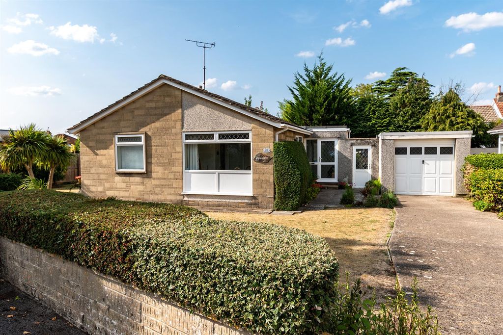 Property photo 1 of 18