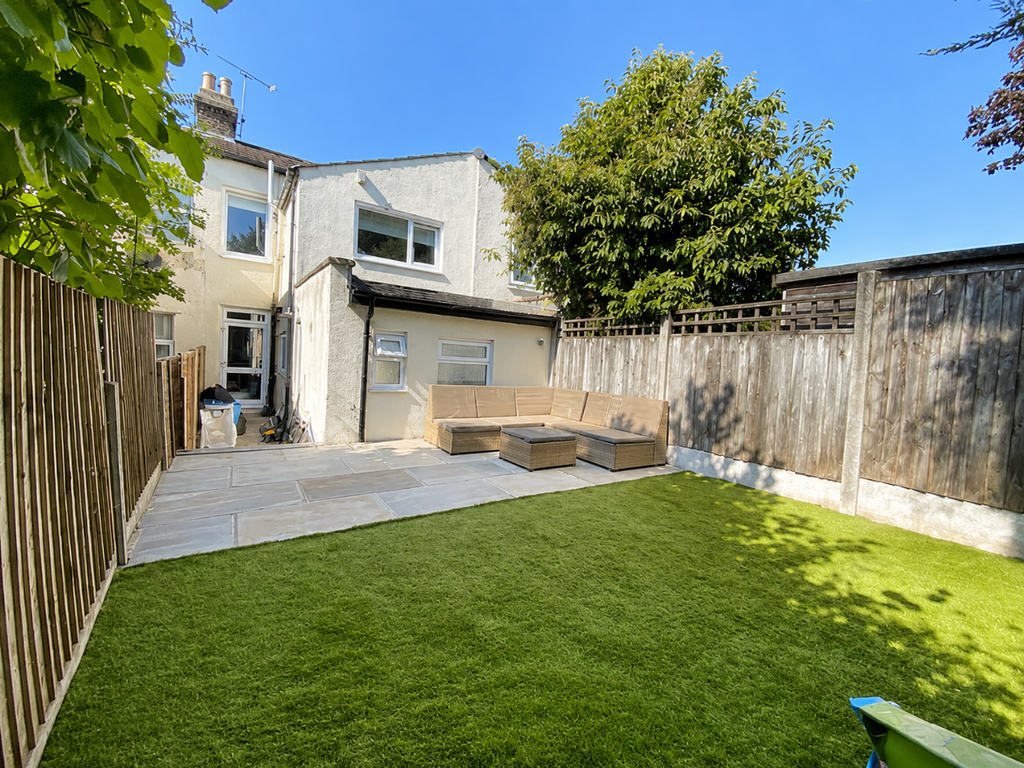 Property photo 3 of 18
