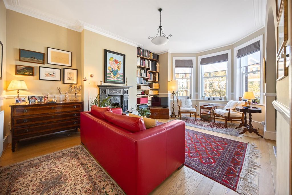 Property photo 1 of 17
