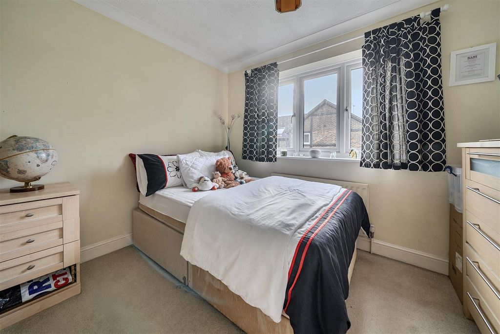 Additional image 17 of 4 bed detached house for saleShrublands Drive, Lightwater GU18